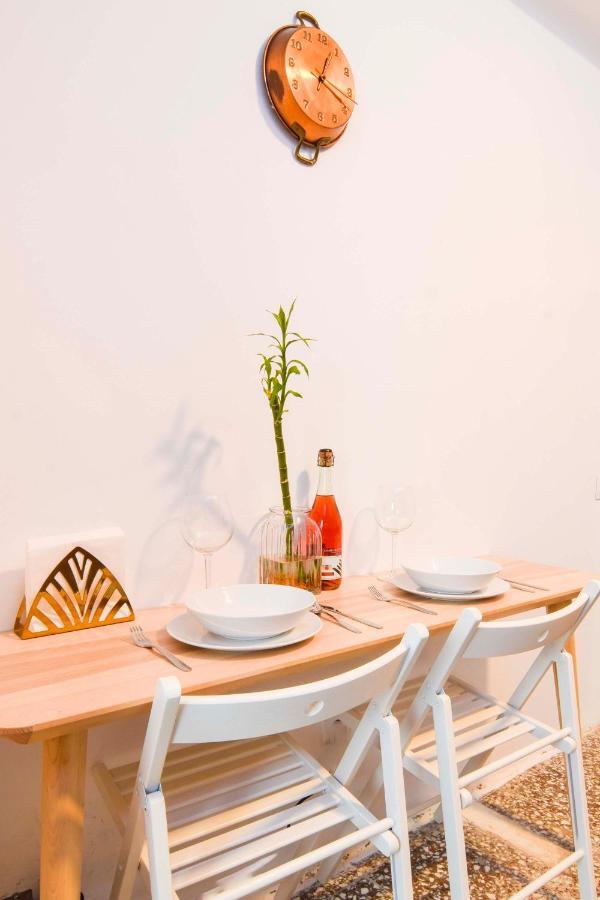 P&P Apartaments Arapiles Malaga Exterior photo