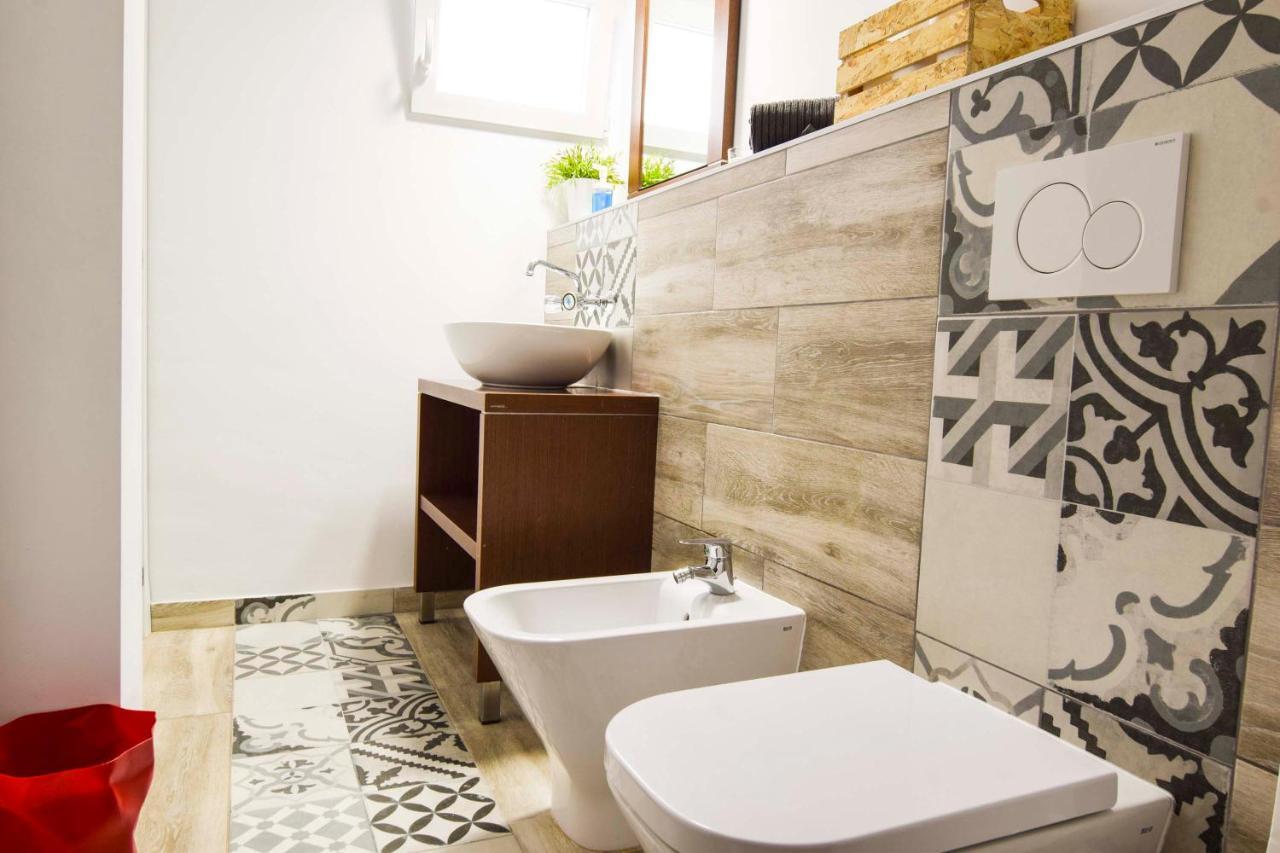 P&P Apartaments Arapiles Malaga Exterior photo