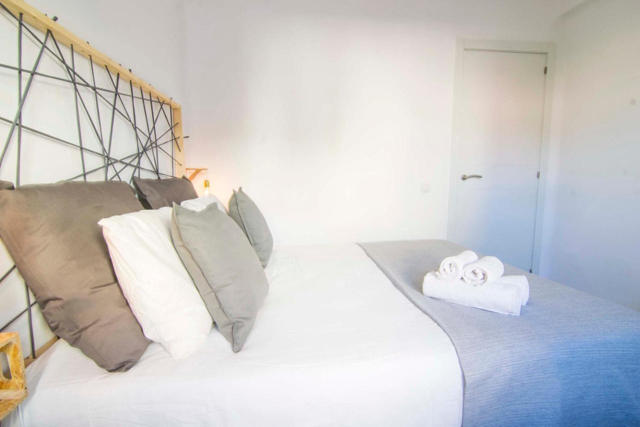 P&P Apartaments Arapiles Malaga Exterior photo